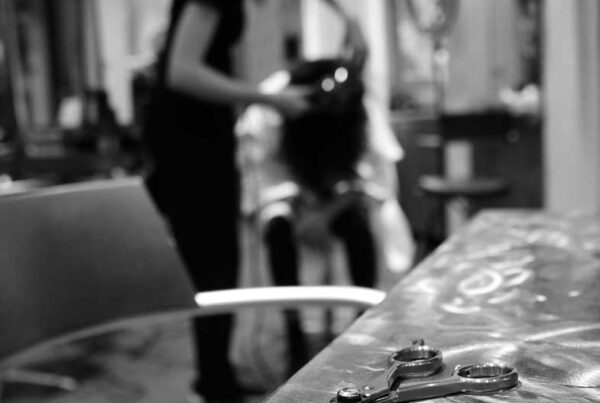 Servizio post vendita per forbici professionali da parrucchiere. Cutterfly